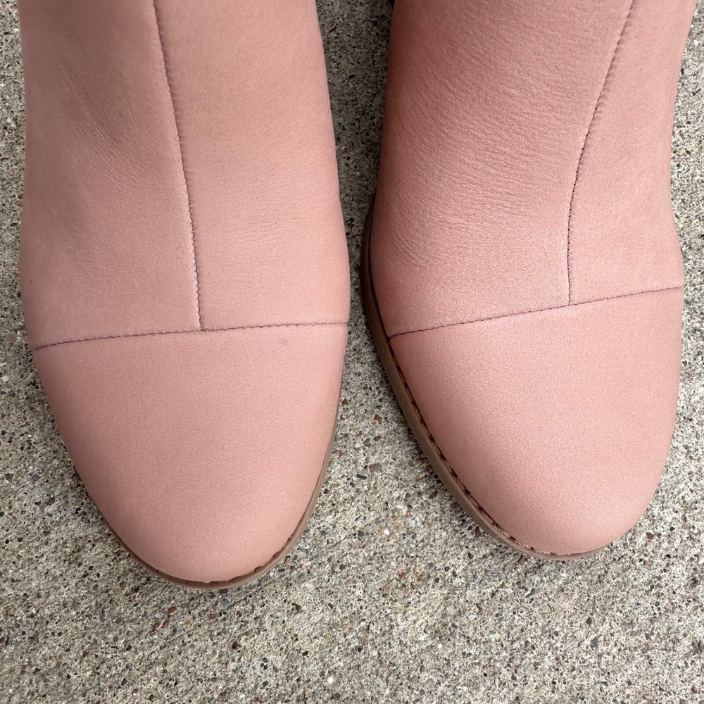 New TOMS Everly Cutout Booties Leather Ankle Boots Buck Size 7.5 - Picture 2 of 6